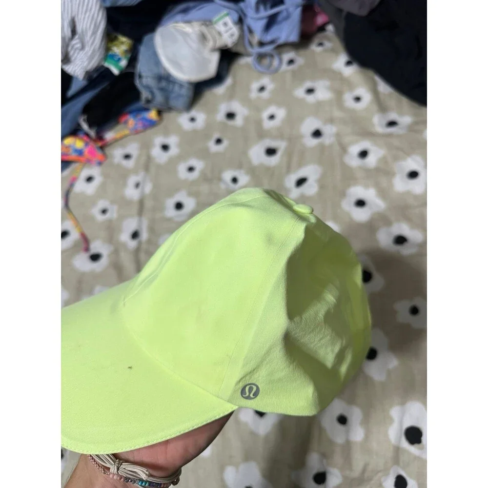 Lululemon neon yellow hat